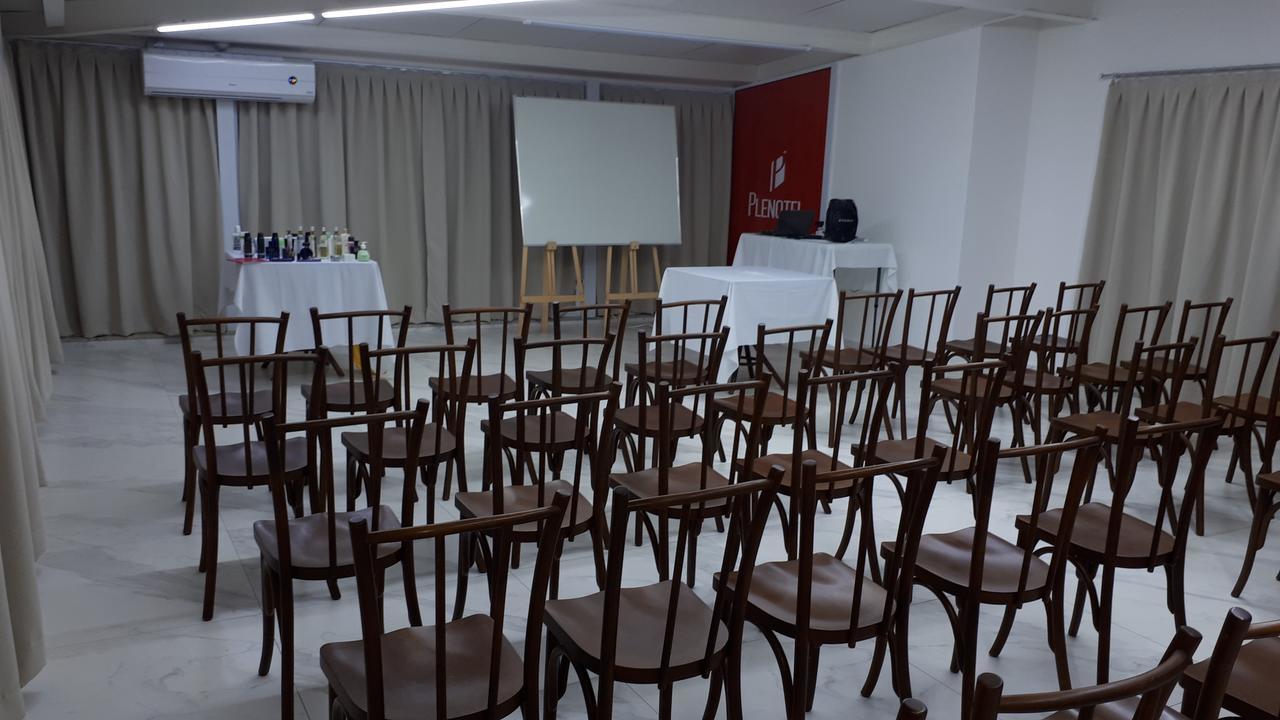 Hotel Plenotel Колатина Екстериор снимка
